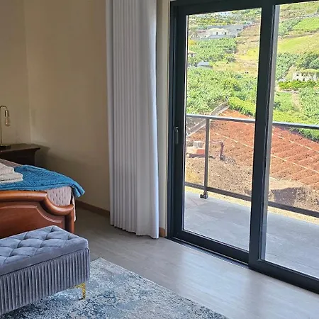 Peaceful Valley House Hébergement de vacances Câmara de Lobos