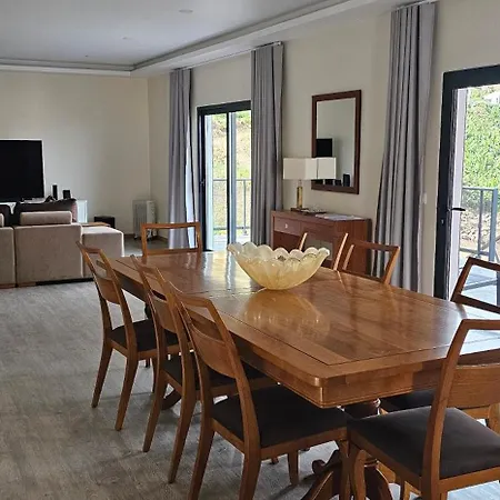 Peaceful Valley House Hébergement de vacances Câmara de Lobos