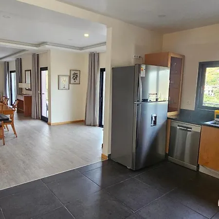 Hébergement de vacances Peaceful Valley House Câmara de Lobos