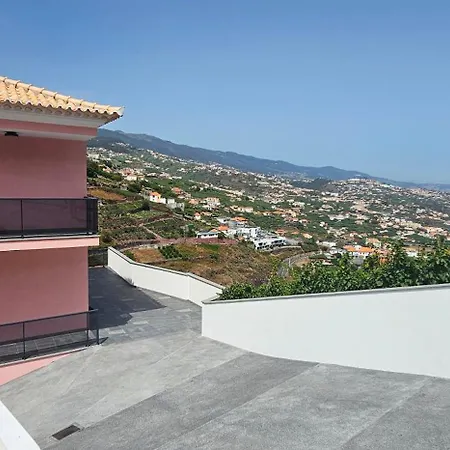 Peaceful Valley House Дом отдыха *