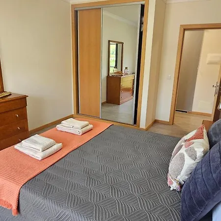 Peaceful Valley House Дом отдыха Камара-де-Лобуш