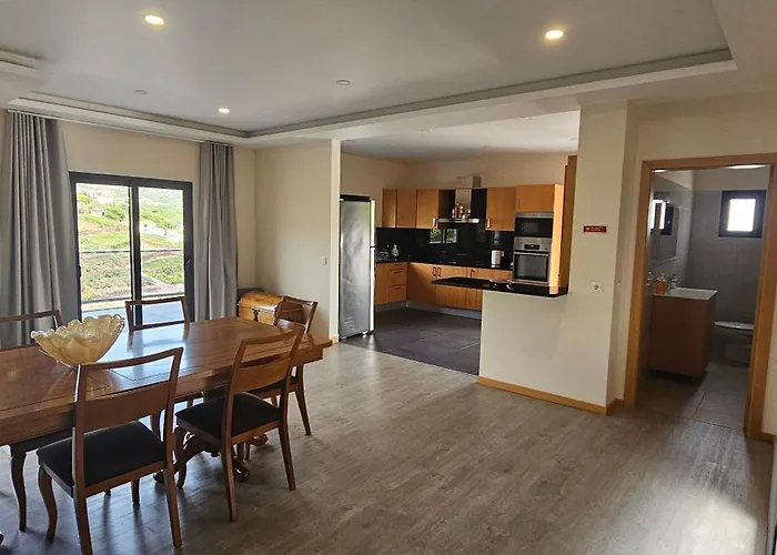 Peaceful Valley House *